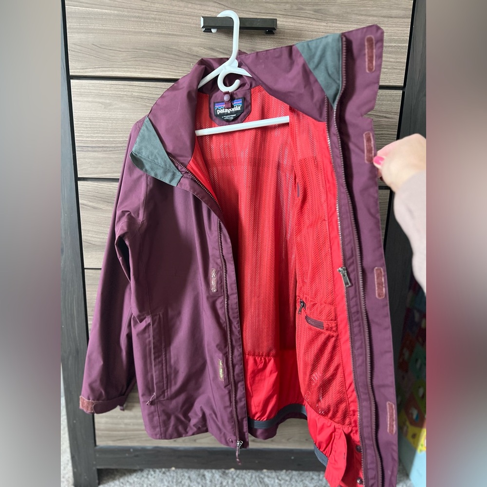 Women's Large Patagonia ski jacket shell